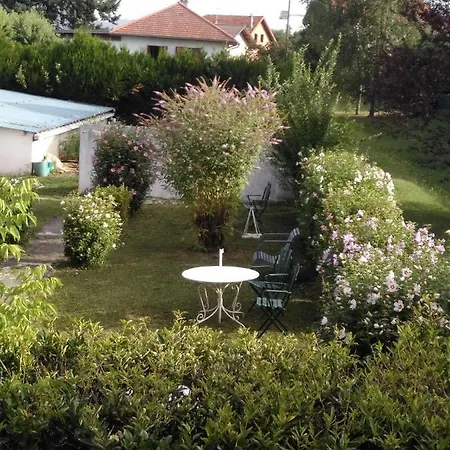 Les Meublés Des Coteaux D'aix * Aix-les-Bains