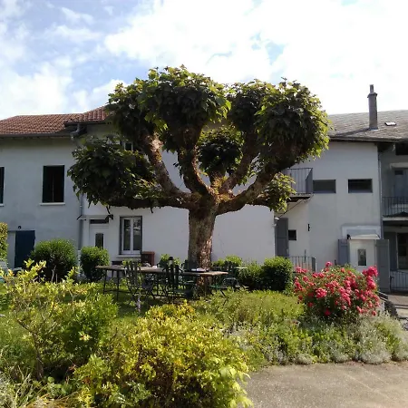 Les Meublés Des Coteaux D'aix Apartamento *