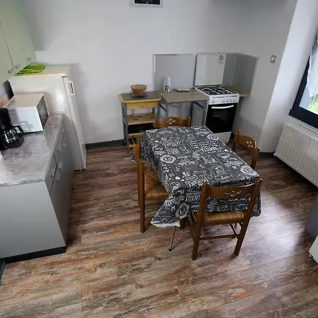 Les Meubles Des Coteaux D'aix