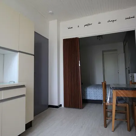 Les Meubles Des Coteaux D'aix Lejlighed