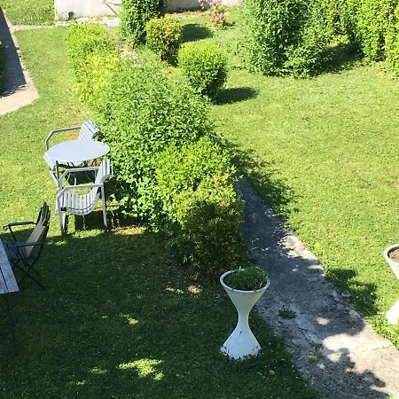 Les Meubles Des Coteaux D'aix Lejlighed *