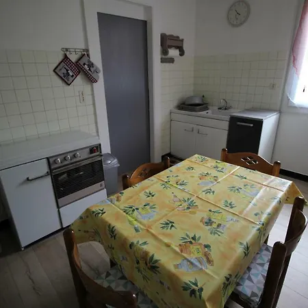 Les Meubles Des Coteaux D'aix