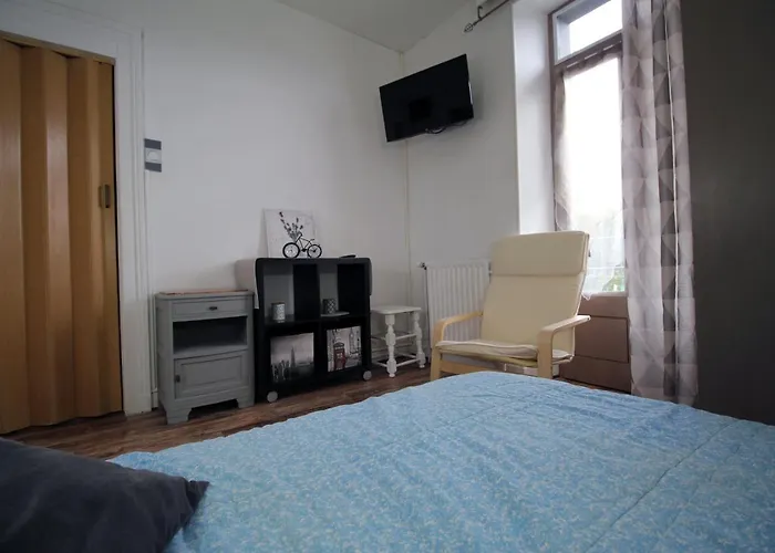 Les Meubles Des Coteaux D'aix Apartamento *