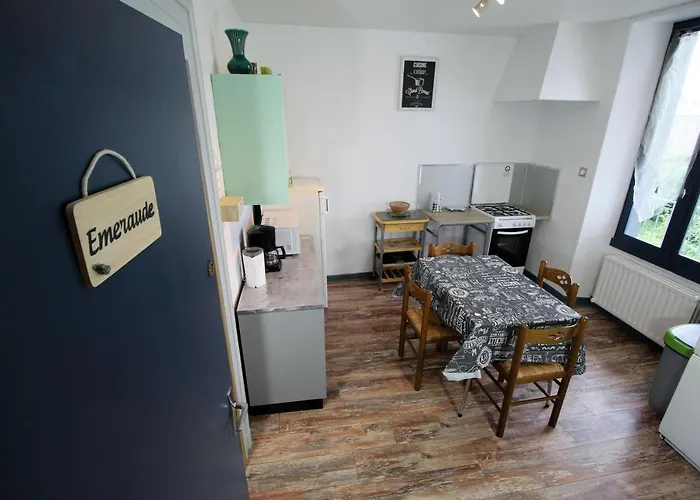 Les Meubles Des Coteaux D'aix