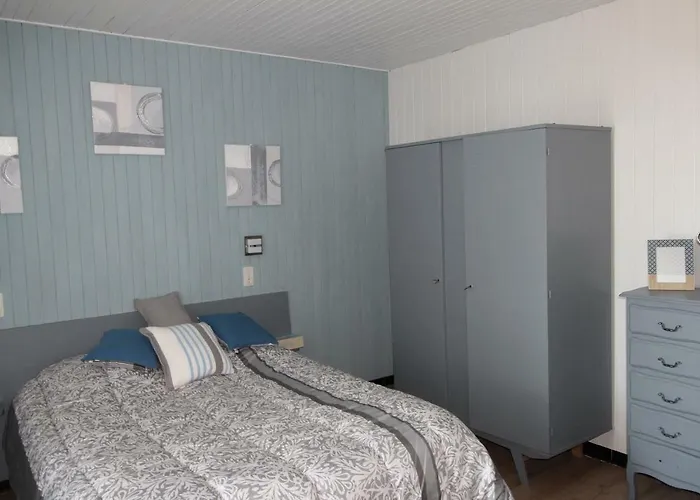 Les Meubles Des Coteaux D'aix *