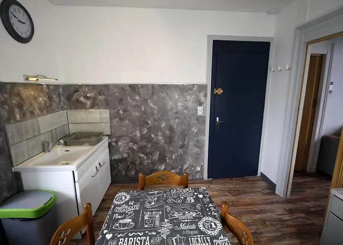 Les Meubles Des Coteaux D'aix