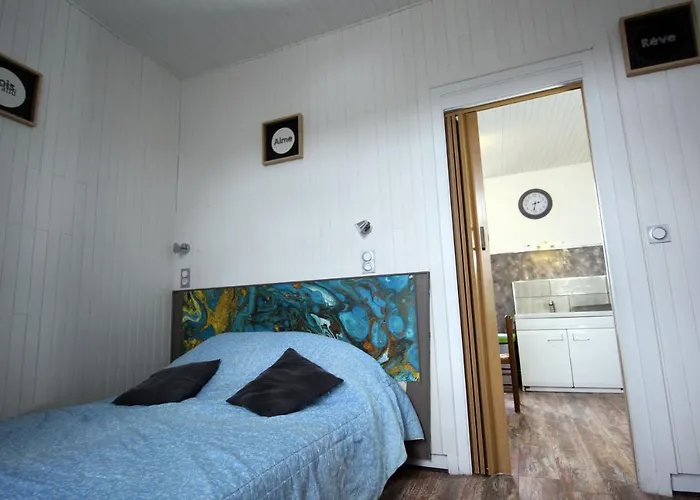 Les Meubles Des Coteaux D'aix Апартаменты *