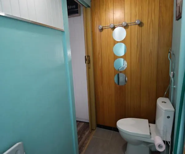 Les Meubles Des Coteaux D'aix Экс-ле-Бен