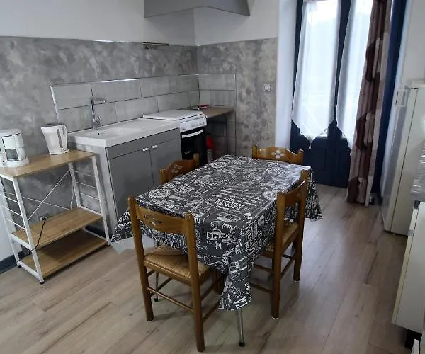 Les Meubles Des Coteaux D'aix Апартаменты Экс-ле-Бен