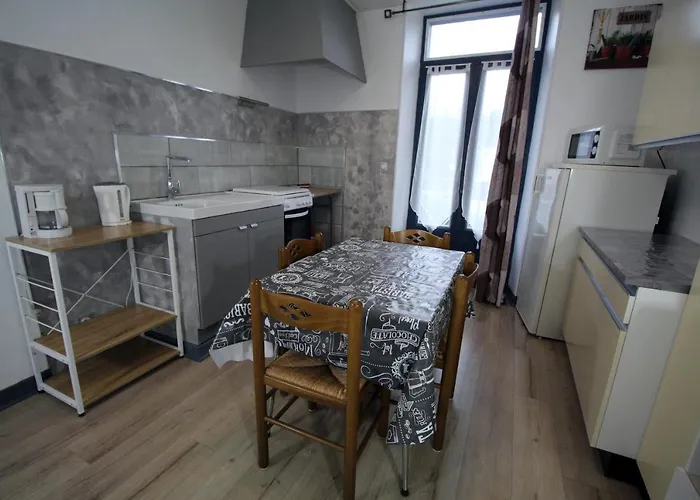 Les Meubles Des Coteaux D'aix * Экс-ле-Бен