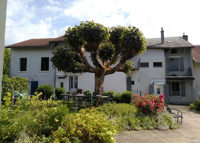 Les Meubles Des Coteaux D'aix Апартаменты *