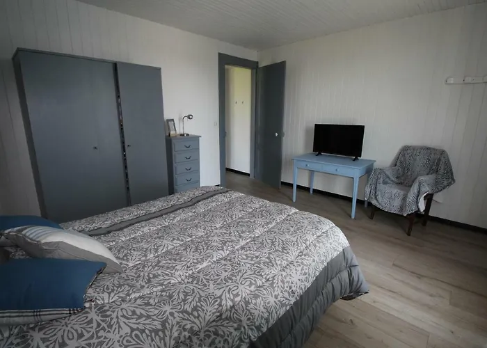 Апартаменты Les Meubles Des Coteaux D'aix