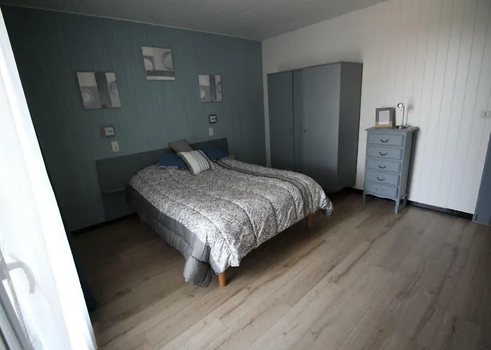 Les Meubles Des Coteaux D'aix *