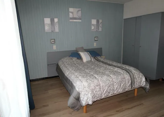 Les Meubles Des Coteaux D'aix *