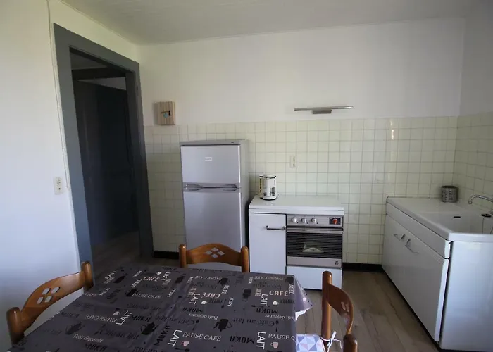 Les Meubles Des Coteaux D'aix Апартаменты